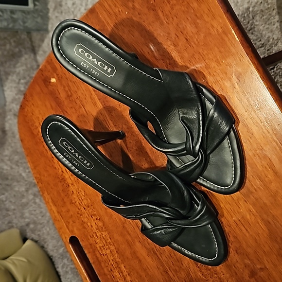 Coach Italian Learher heels - Picture 4 of 7